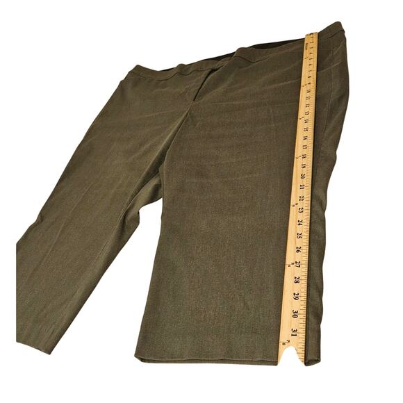 Lane Bryant Green Casual Slacks Career Pants Womens Plus Size 24 - Picture 3 of 6